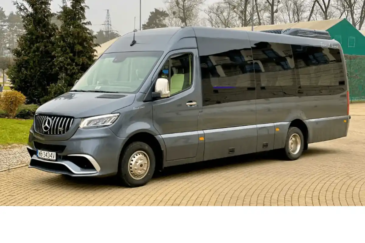 Mercdees sprinter 20 seats for rent